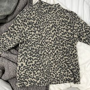 Cheetah high neck long sleeve